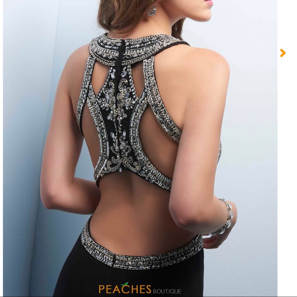 Prom dress!! - Picture 3 of 3